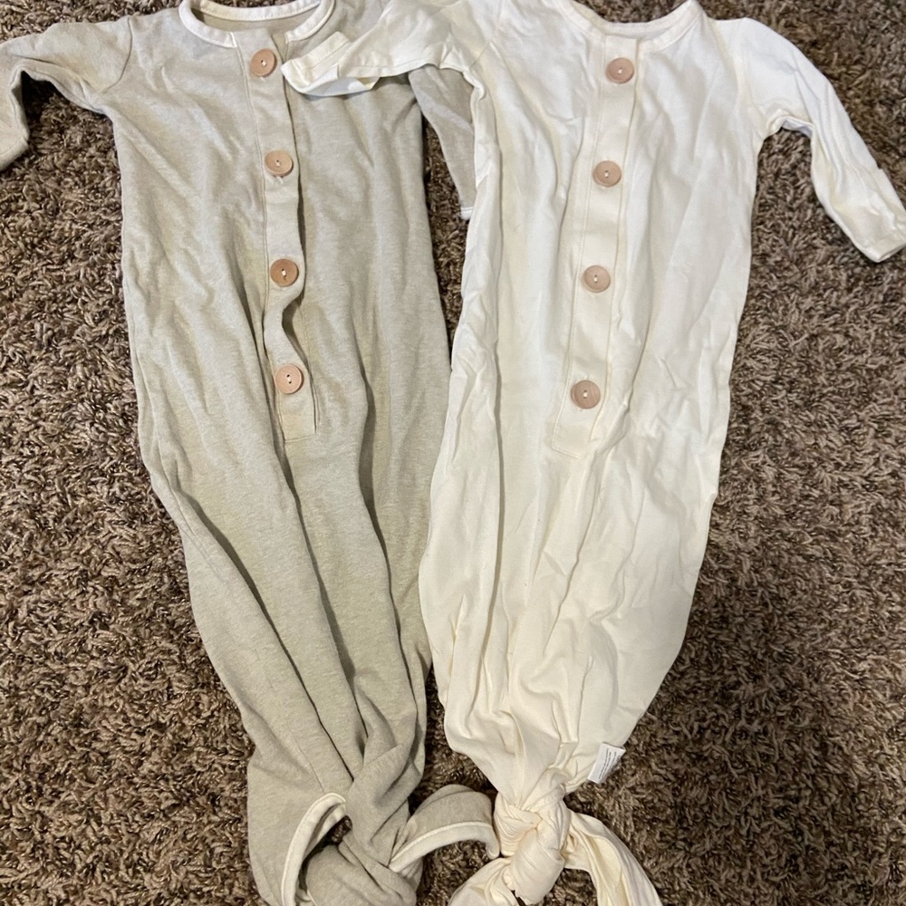 newborn knotted gown from @shoplovedua